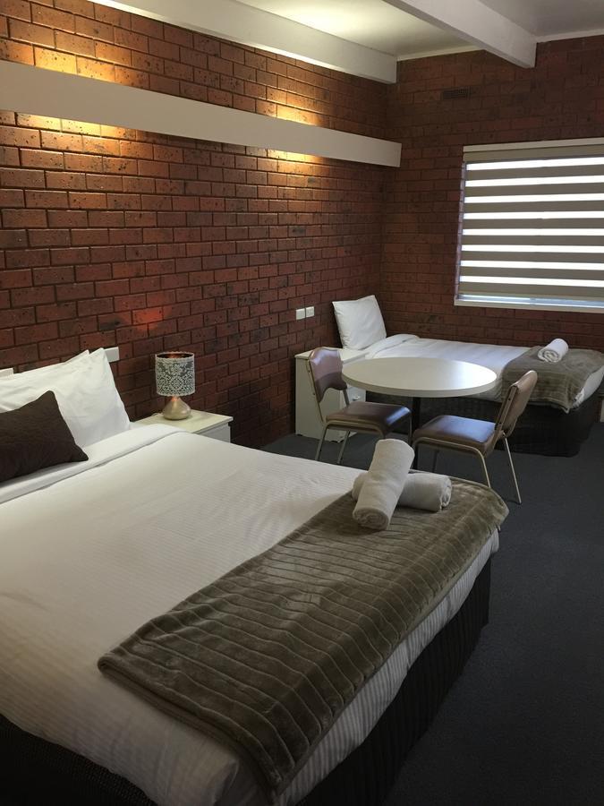金合欢树汽车旅馆 西摩 外观 照片